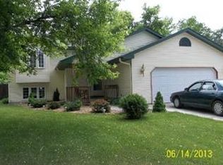 186 Broadway St NW, Bethel, MN 55005