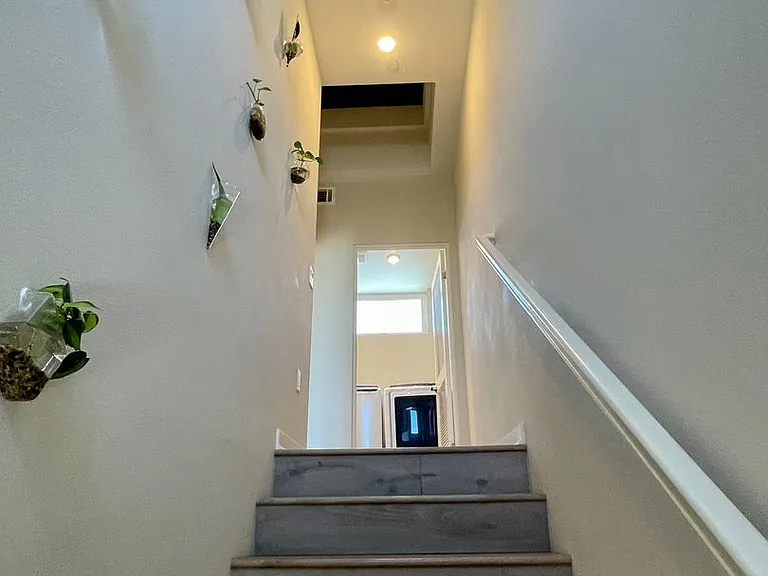 3535 3rd Ave — Photo 34