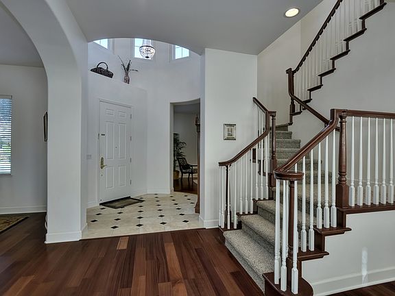4th image of 1939 Saint Andrews Cir