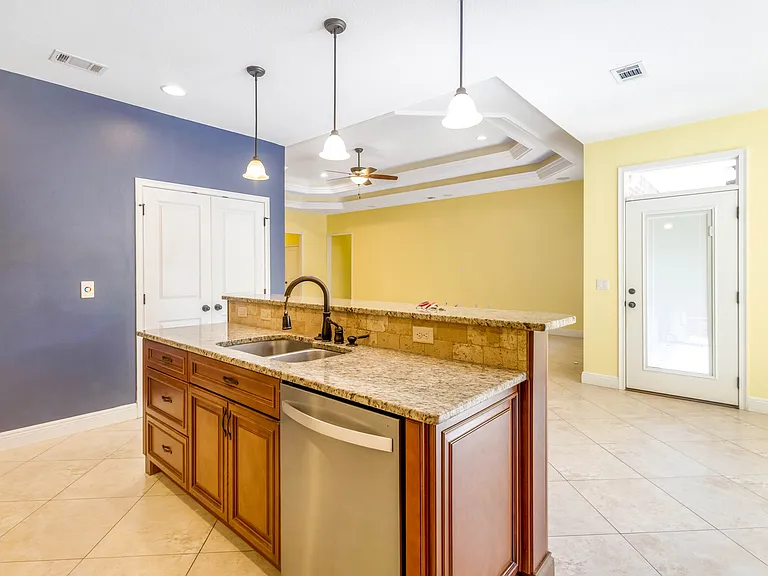 651 Powell Dr NE — Photo 21