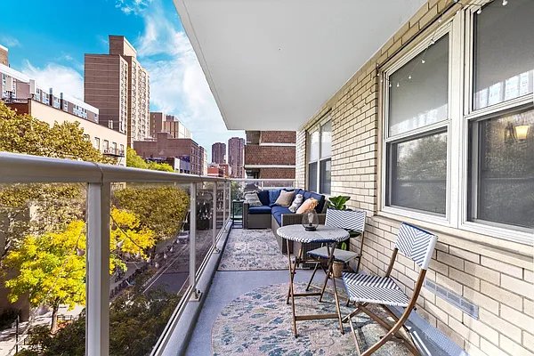 Sold by Nardoni Realty, Inc. | media 13