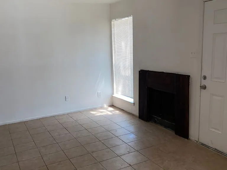 6633 W Airport Blvd #108 — Photo 2