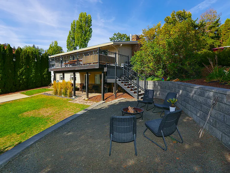 600 SW Dawnview Ct — Photo 22