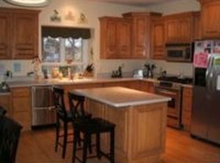 1859 Cobble Ct, Brighton, MI