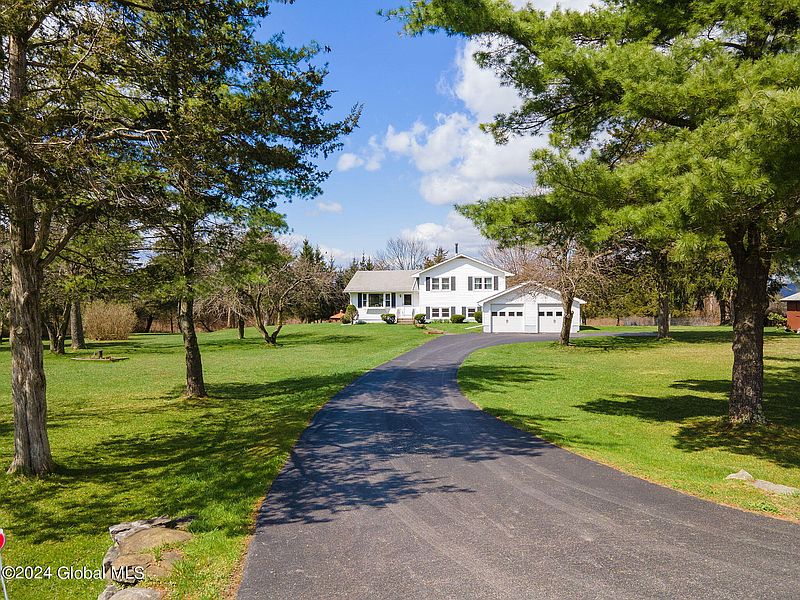 4th image of 345 Colby Road