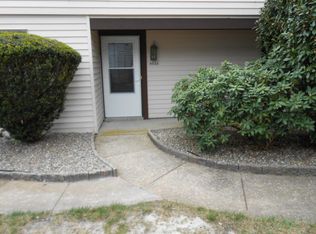 492A New Castle Ct, Manchester, NJ 08759