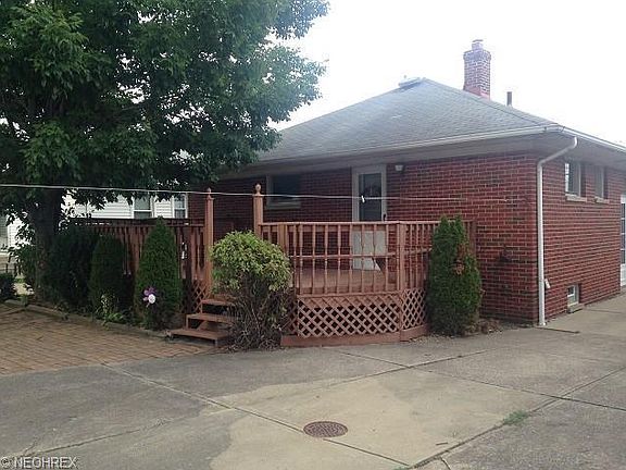 3rd image of 5788 Linda Ln