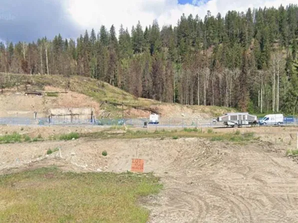 1219 Patricia St, Jasper, AB T0E 1E0