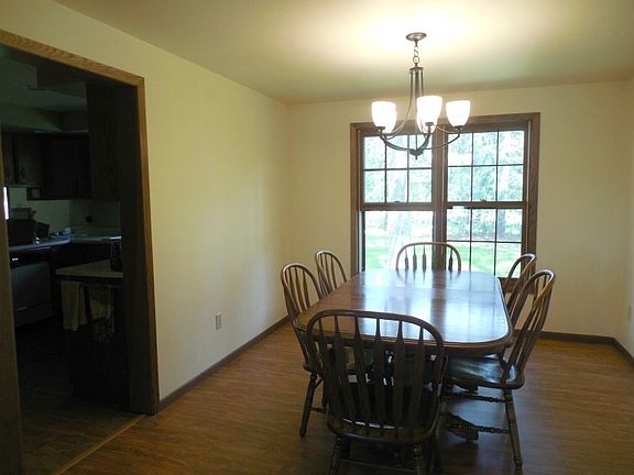5th image of 891 Evergreen Ct