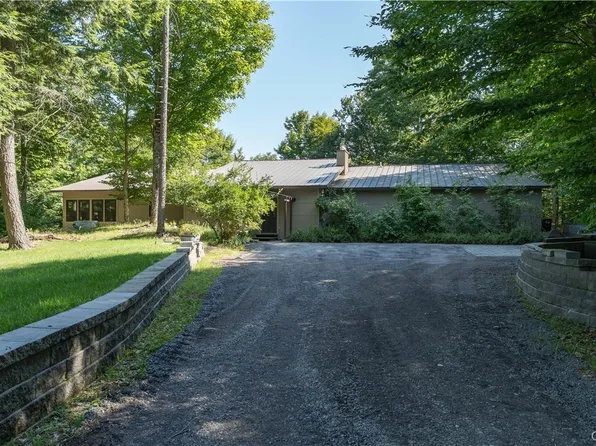 8697 Soft Maple Estate Rd, Croghan, NY 13327