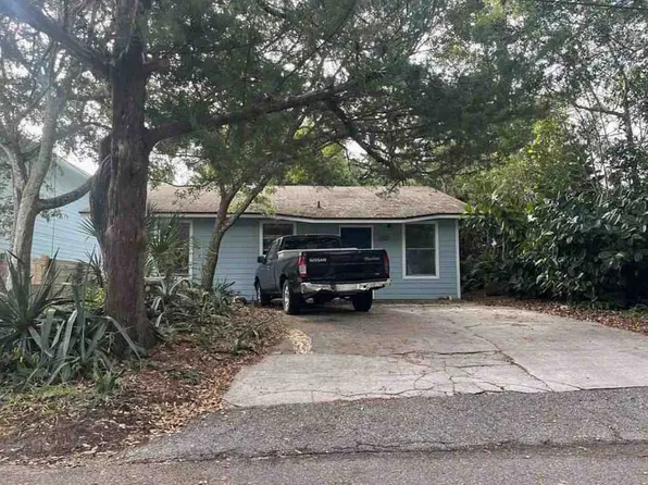 207 7th St, Saint Augustine, FL 32080