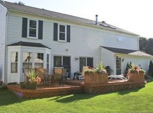 36350 Fort Sumter Ct, Farmington Hills, MI 48331