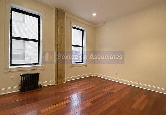 3rd image of 116 Seaman Ave APT 4A