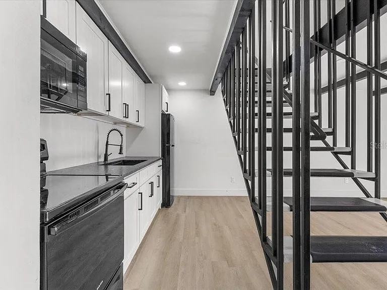 4414 Overlook Dr NE #18 — Photo 12