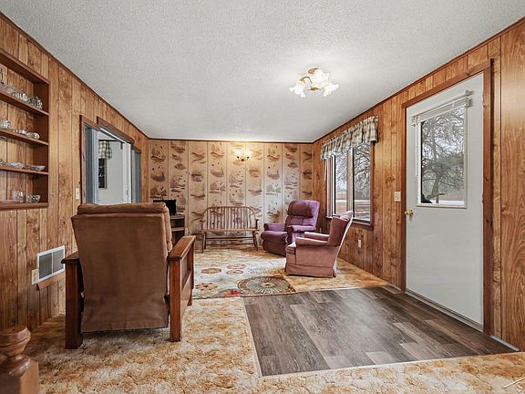 4th image of 4813 E M 55 Rd