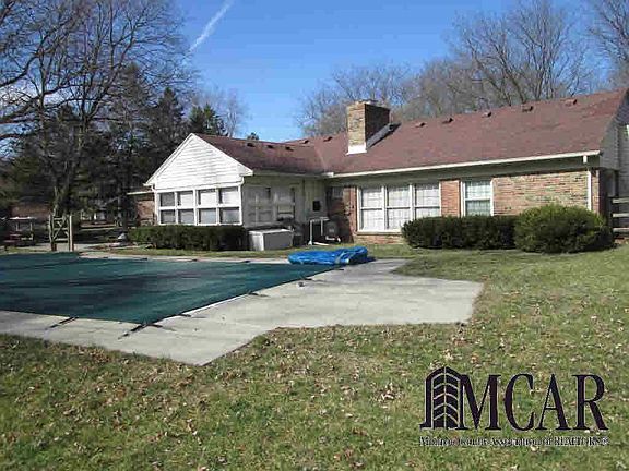 3rd image of 4135 Canterbury Dr