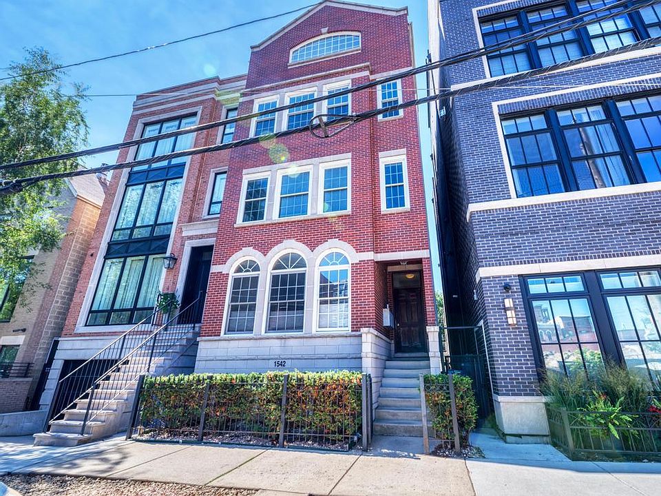 1st image of 1542 N Wieland St #3