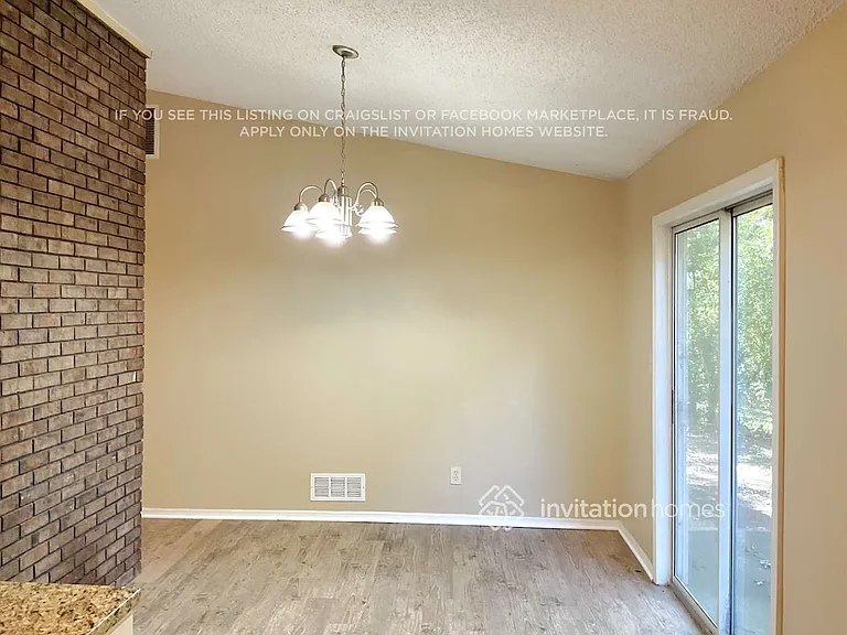 1093 Sandalwood Dr — Photo 6