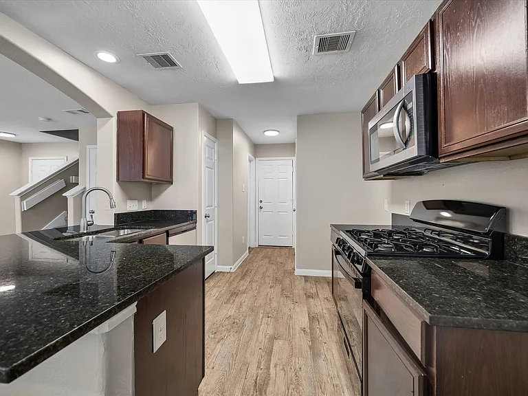 15510 Kiplands Bend Dr — Photo 5
