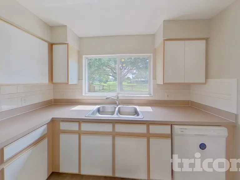 13239 Prestwick Dr — Photo 5