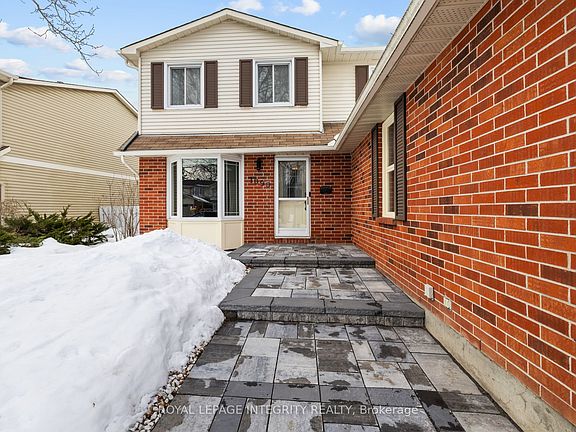 3rd image of 1090 Chablis Park