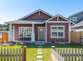 111 E Sullivan St, Allyn, WA 98524