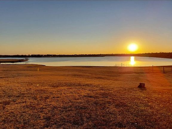 4th image of 4378 Old Fort Worth Rd