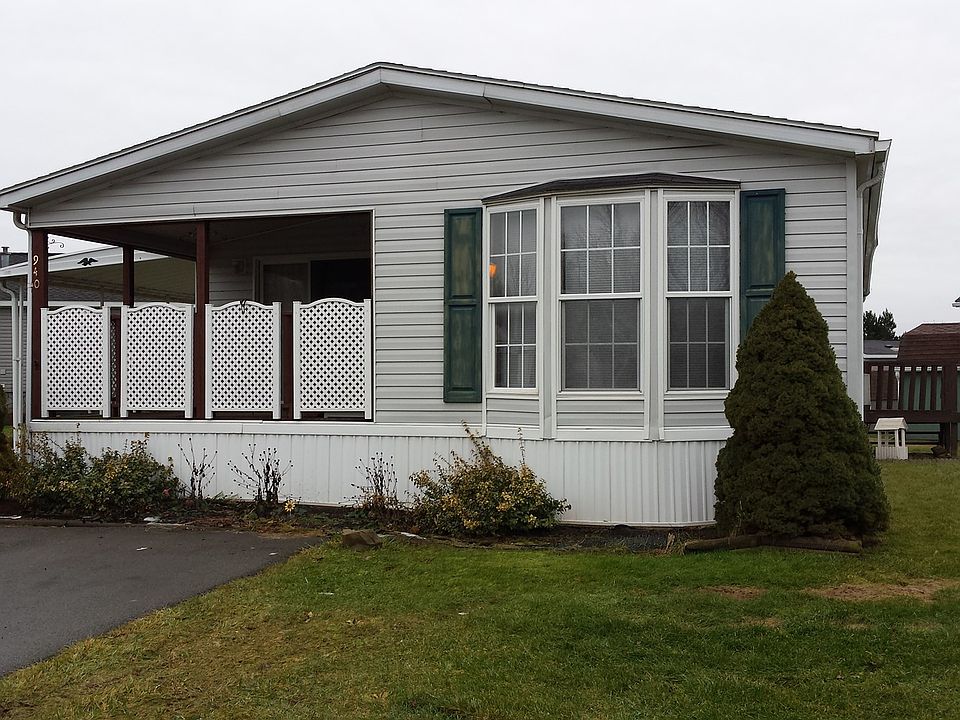 1st image of 940 Cobblestone Ct