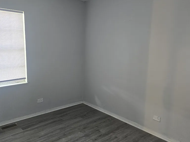 22221 Willow Tree Ave — Photo 7