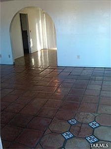 2nd image of 2825 W San Paulus Rd