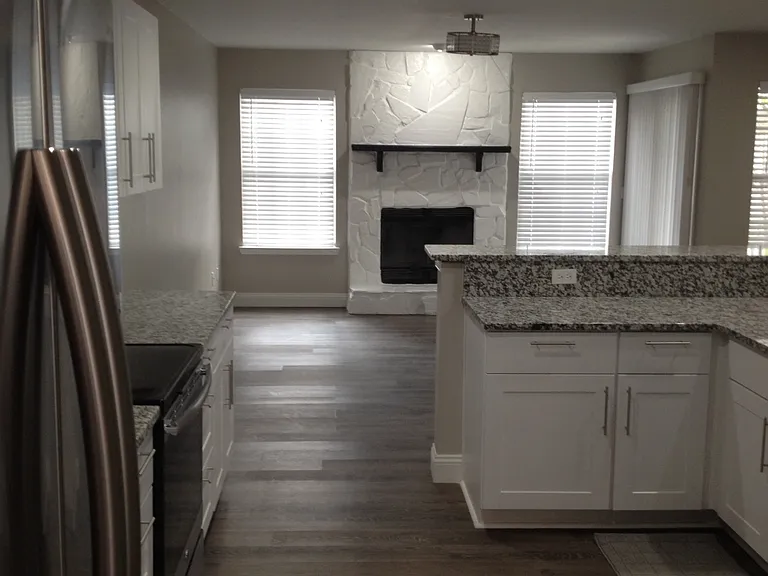 8180 Dunbarton Ct #8180 — Photo 5