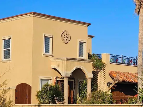 1626 N Shore Dr, Port Isabel, TX 78578