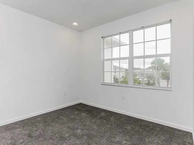 2911 NW Treviso Cir — Photo 11