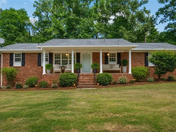 253 Myers Dr, Thomasville, NC 27360