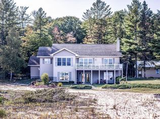 3256 S Whitecaps Trl, Manistique, MI 49854