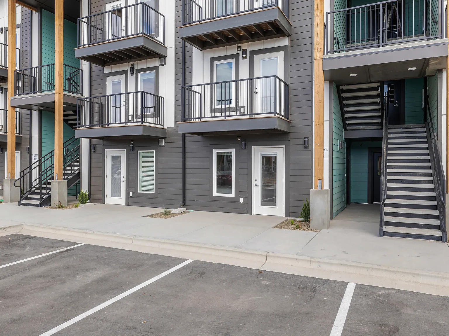 Falcons Landing Apartments — Photo 2