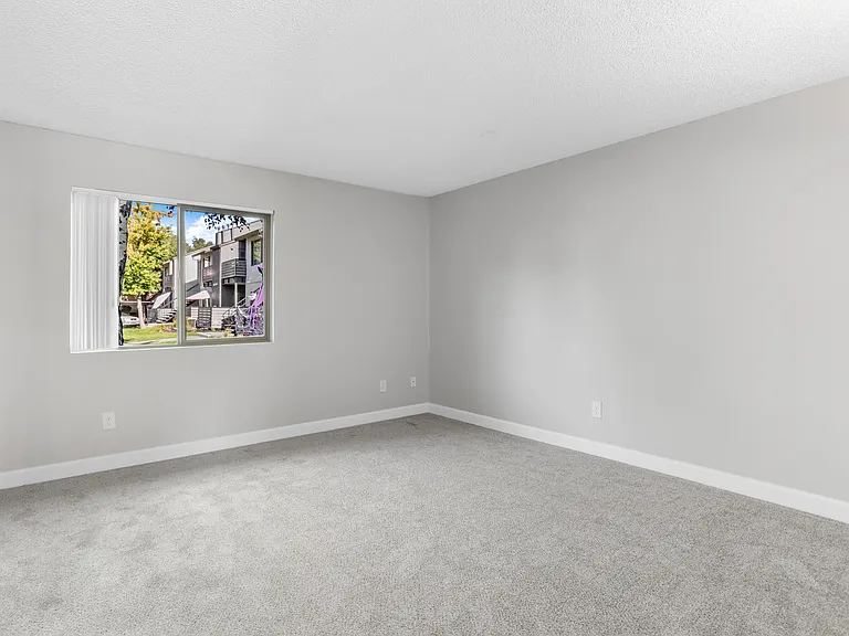 3310 Apartment Homes — Photo 104