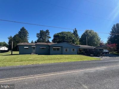 300 Sand Bank Rd, Mount Holly Springs, PA, 17065