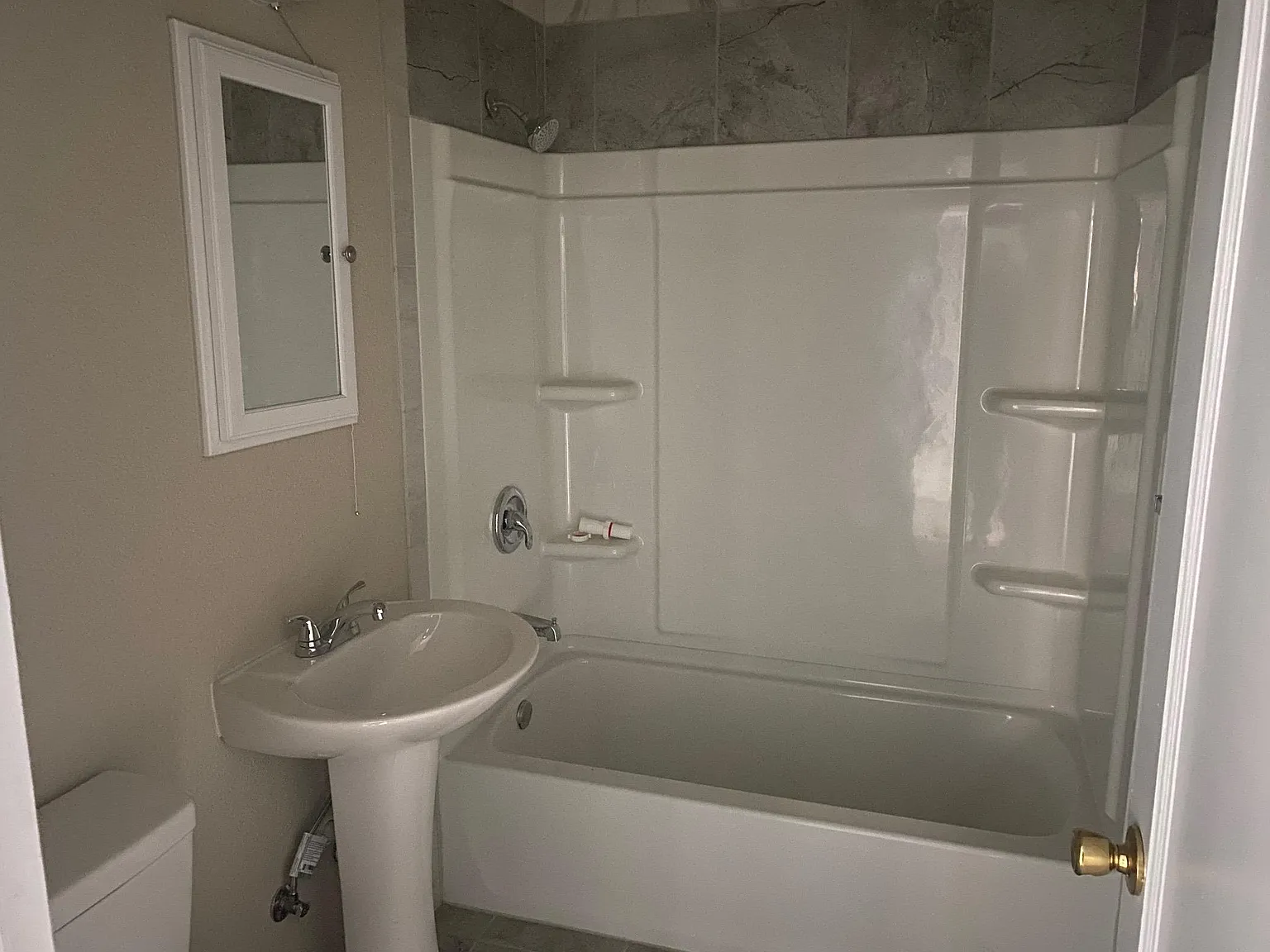 2 bed, 928 sqft, $2,300 — Photo 4