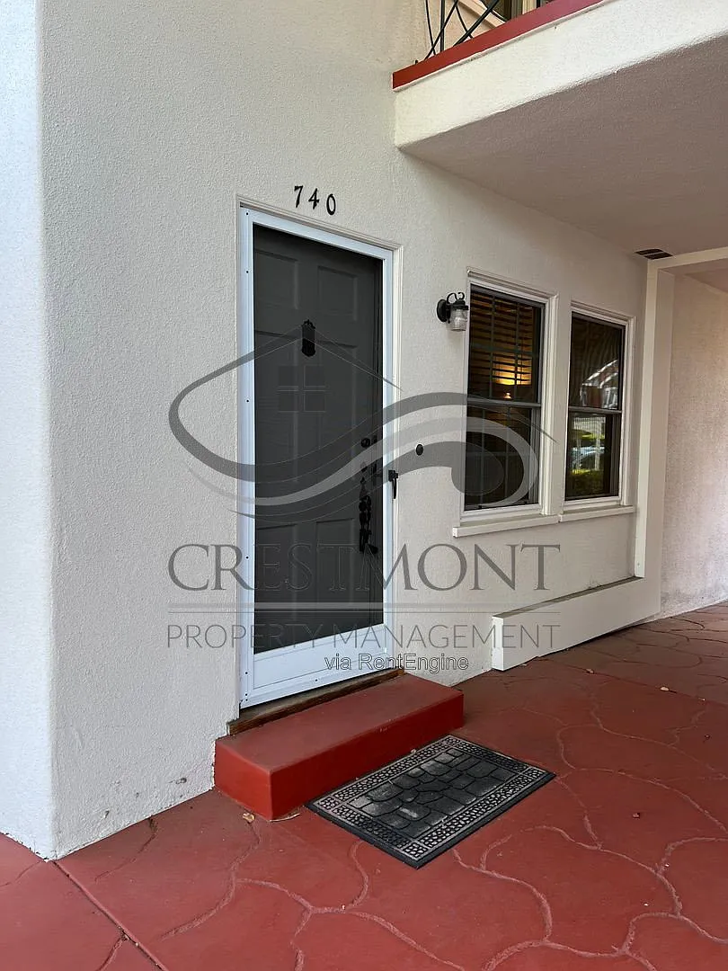 2 bed, 1.0 bath, 784 sqft, $2,975 — Photo 1