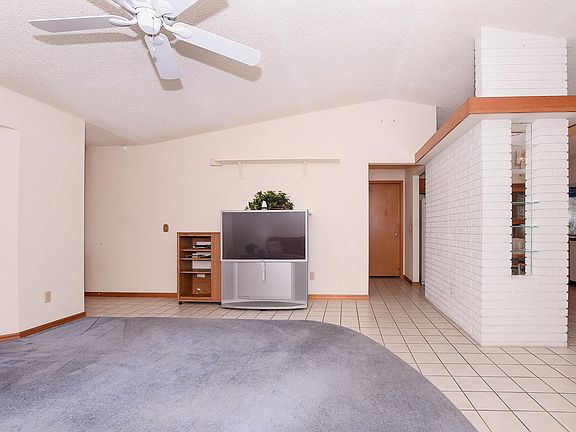 4th image of 2310 SW Wynnewood St