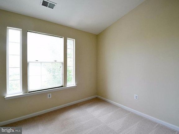 5th image of 2501 Peter Jefferson Ln