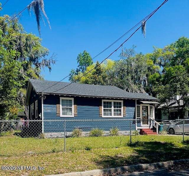 1st image of 137 W 25TH Street