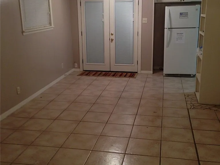 108 Moss St — Photo 12