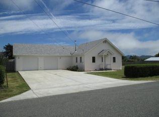 3295 A St, Hydesville, CA 95547