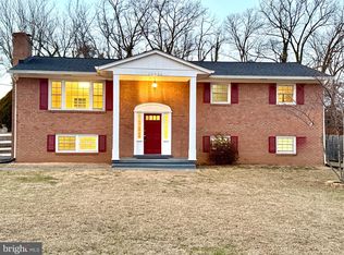 14204 Saint Clair Dr, Gainesville, VA 20155