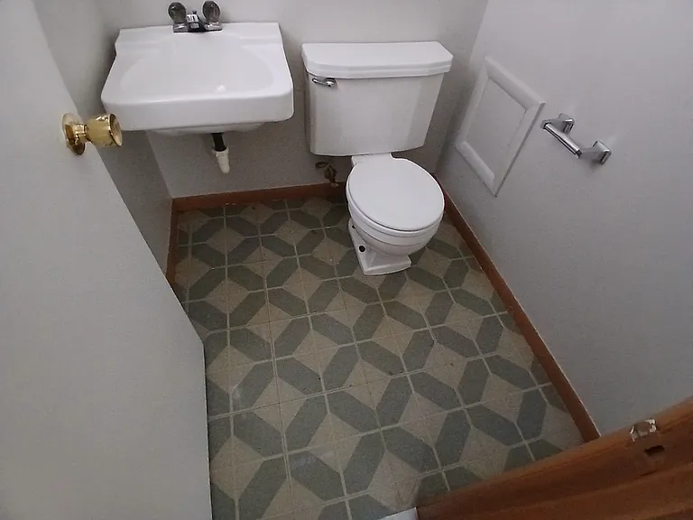 702 Hardin Dr — Photo 9