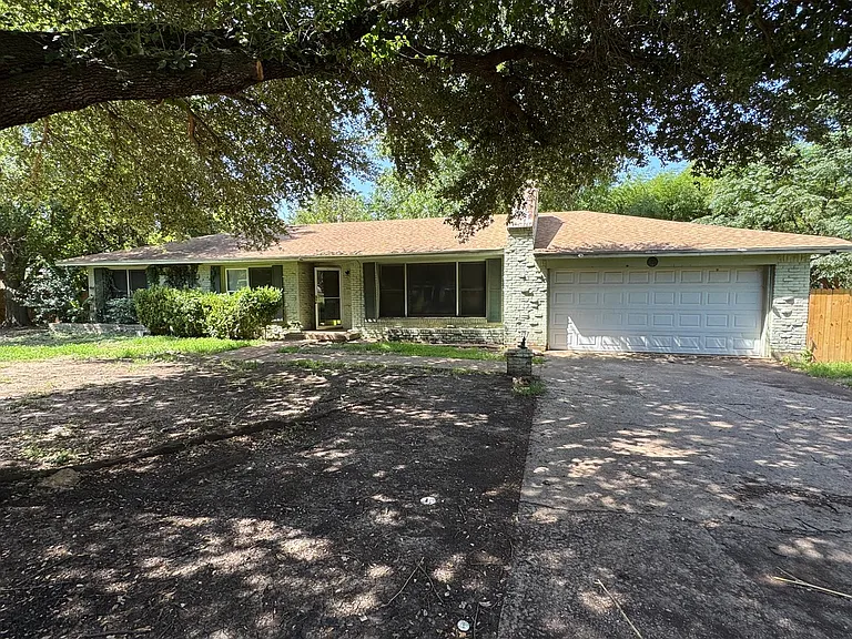 3500 Sturgis Ln — Photo 1