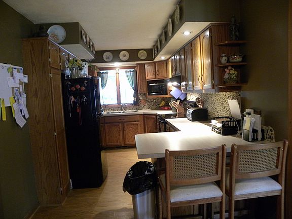 4th image of 7210 Greenwood Ct