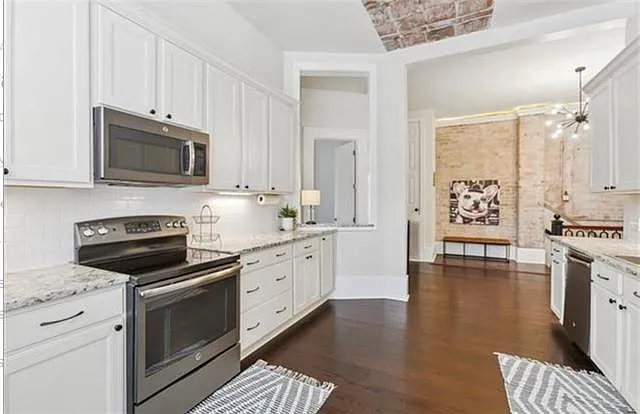 518 S Rampart St — Photo 12